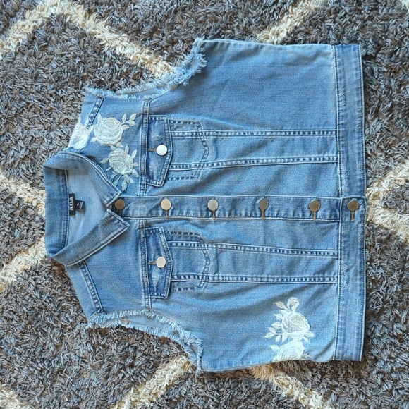 a.n.a Jackets & Blazers - Ana Denim Jean Floral Embroidered Vest 90s Retro Size Women's XL